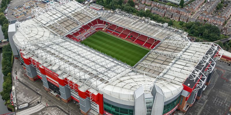 Toàn cảnh sân vận động Old Trafford nhìn từ trên cao